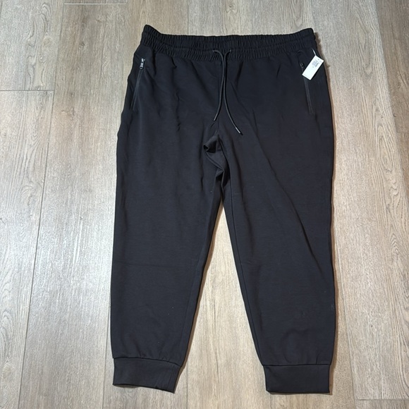 NWT! Black High-Waisted Dynamic Fleece Joggers - Size 2X💙 - Picture 11 of 12